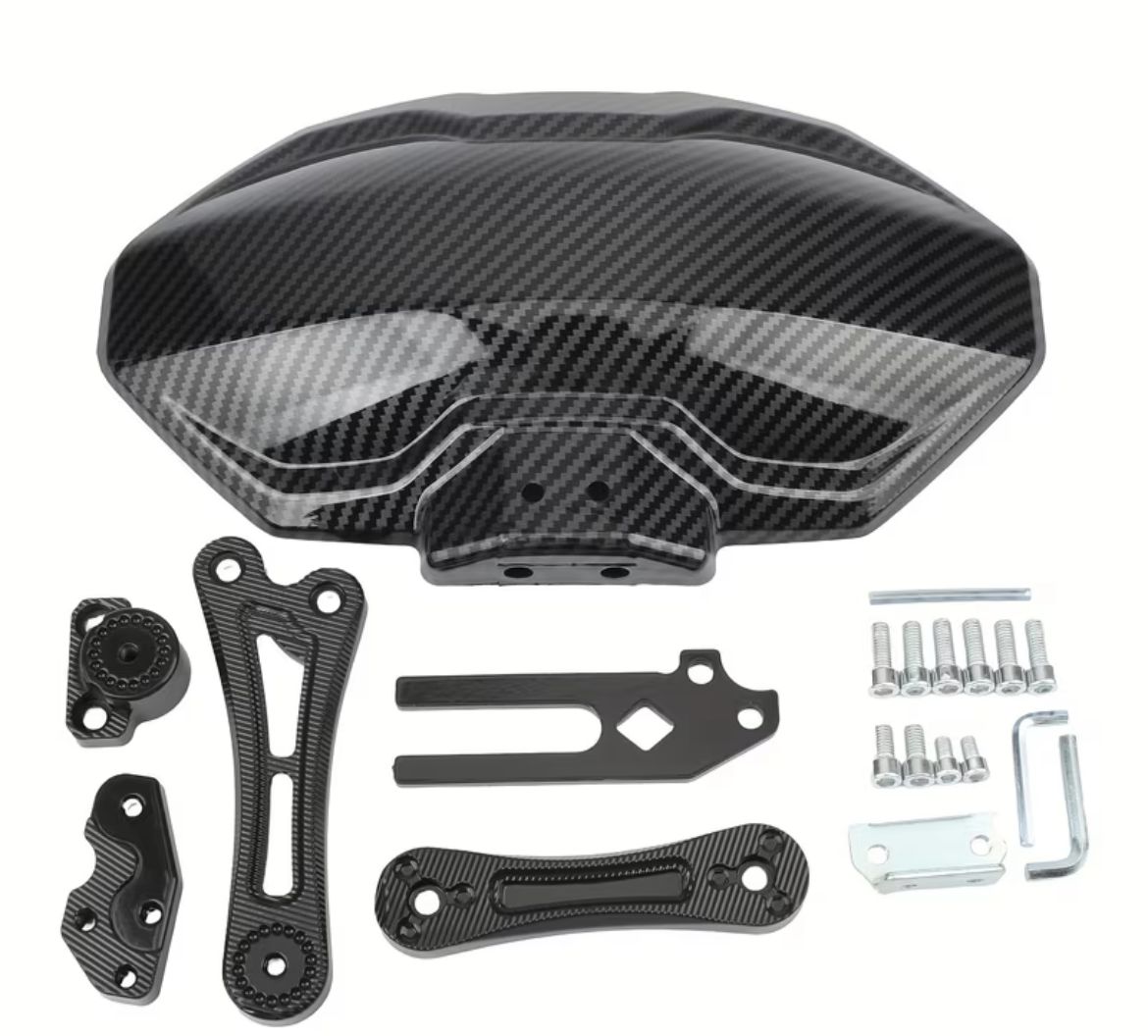 Guardabarros Trasero Deportivo con Soporte en Aluminio – Diseño Fibra de Carbono | Universal Moto Naked & Streetfighter